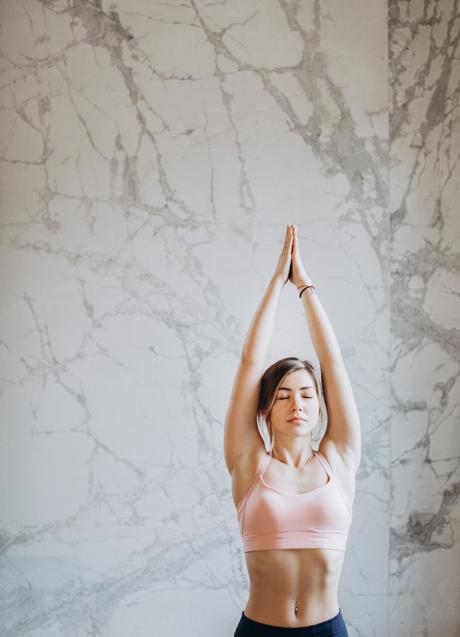 Imagen - Mujer haciendo yoga/PEXELS