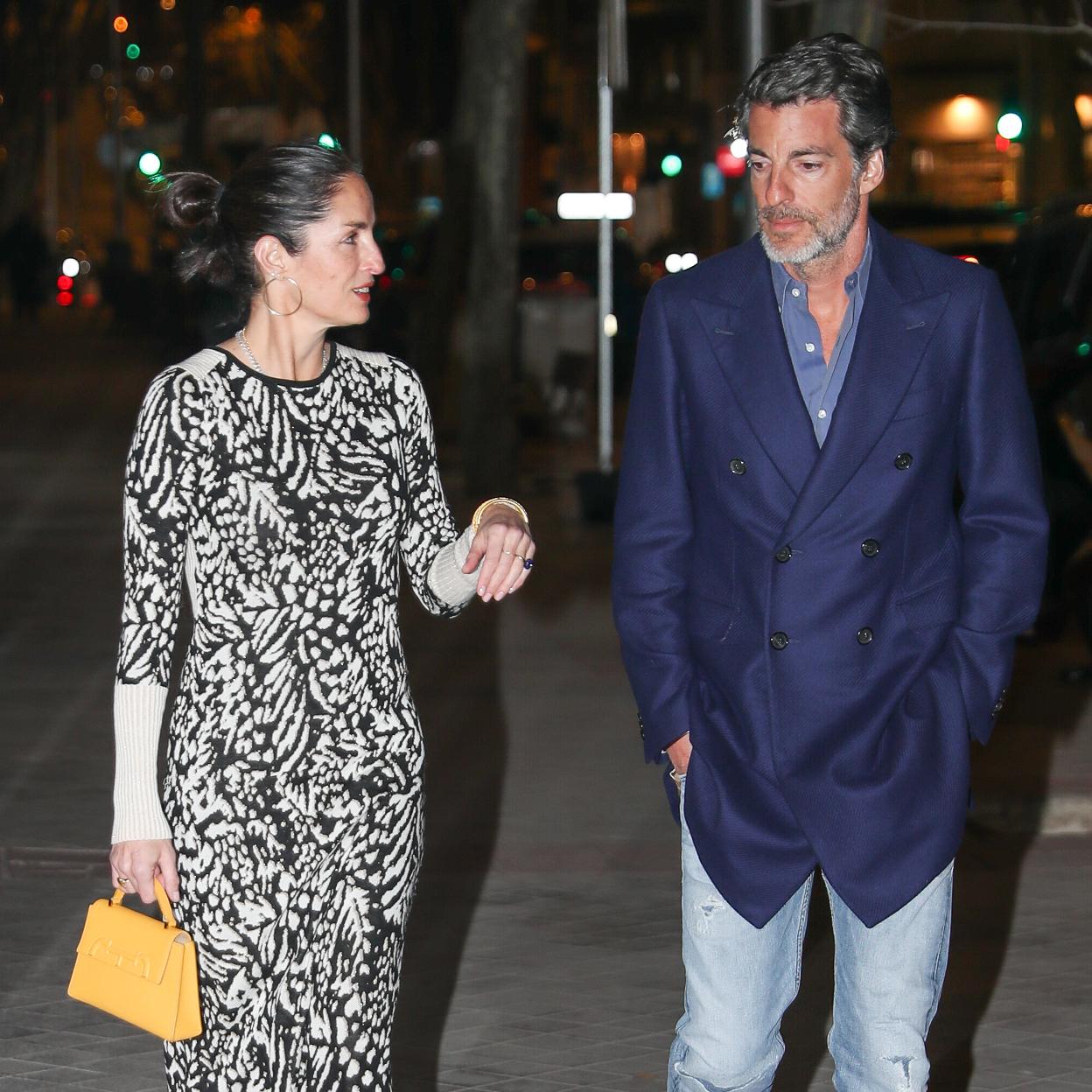 Carolina Adriana Herrera y Pedro de Noronha pasean por Madrid.