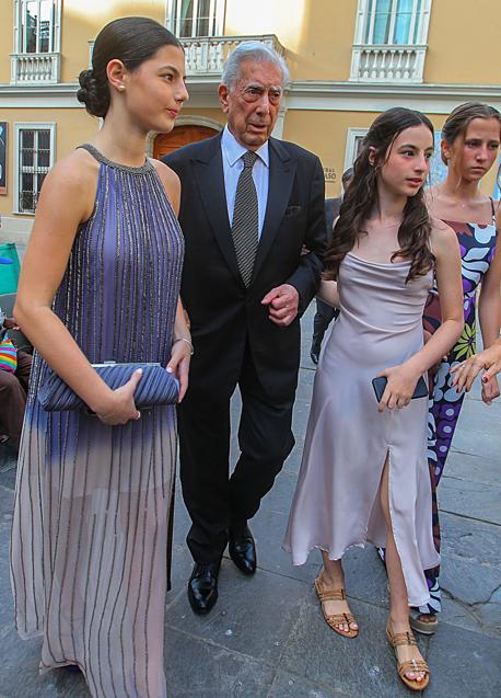 Imagen - Mario Vargas Llosa a su llegada a la boda. / GTRES