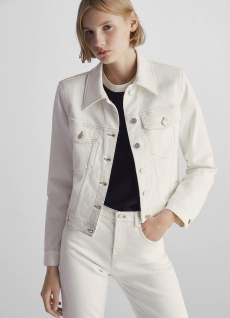 Imagen - Cazadora blanca de Massimo Dutti (59,99 euros)