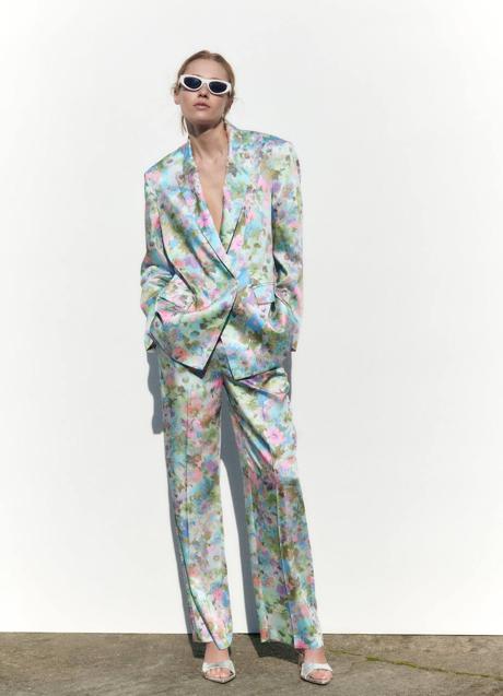 Imagen - Traje en estampado de flores de Zara