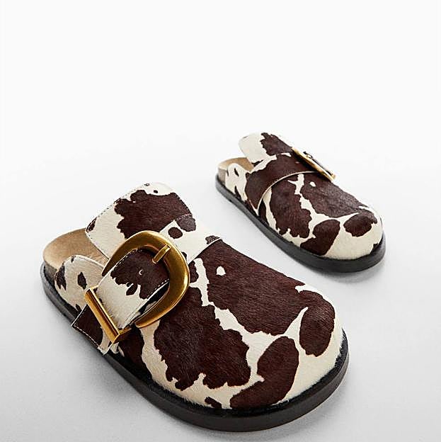 Zuecos planos animal print