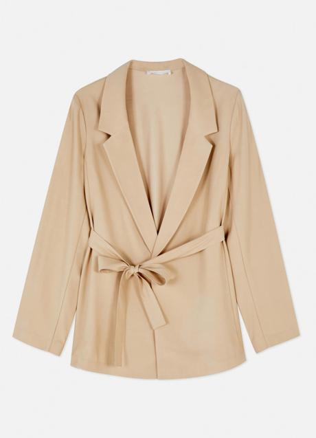 Imagen - Blazer con cinturón de Primark (20 euros)