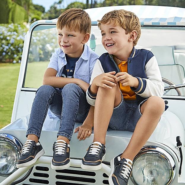 Imagen principal - Ropa sport y denim de niño para primavera