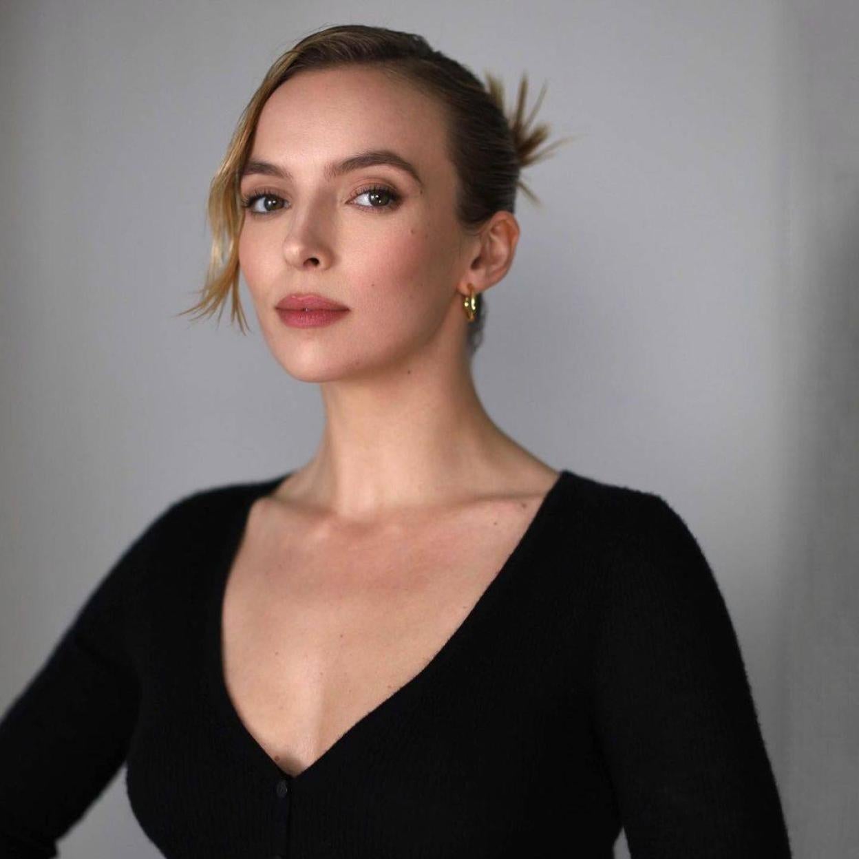 Consigue un cuello, escote y contornos definidos y firmes como los de Jodie Comer con estos sérums