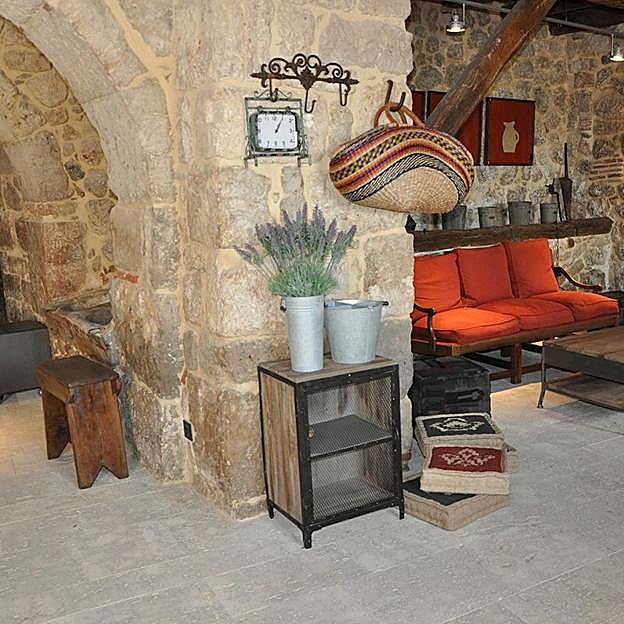 Salón interior del Hotel Emebed Posada., en Castojeriz. 