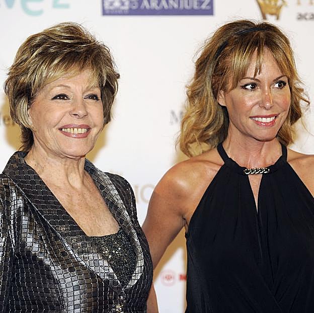 Laura Valenzuela y su hija, Lara Dibildos.