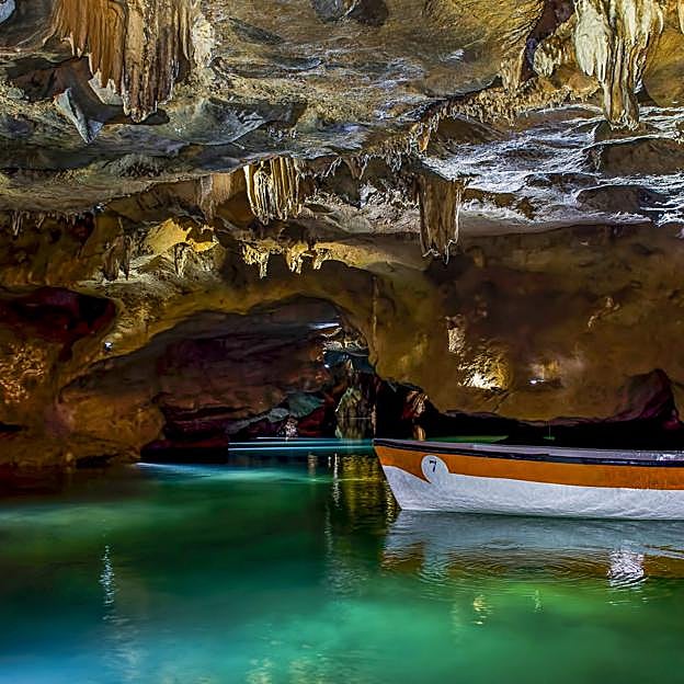 Vall d'Uxió, el bonito pueblo del interior de Castellón construido sobre un río subterráneo para desconectar en la naturaleza