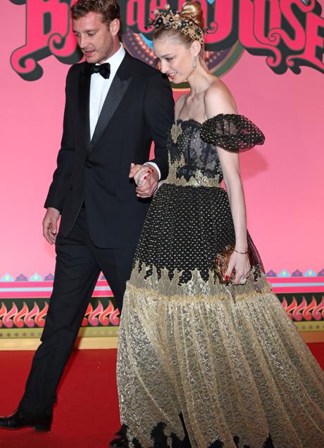 Imagen - Pierre y Beatrice llegando al Baile de la Rosa. / GTRES