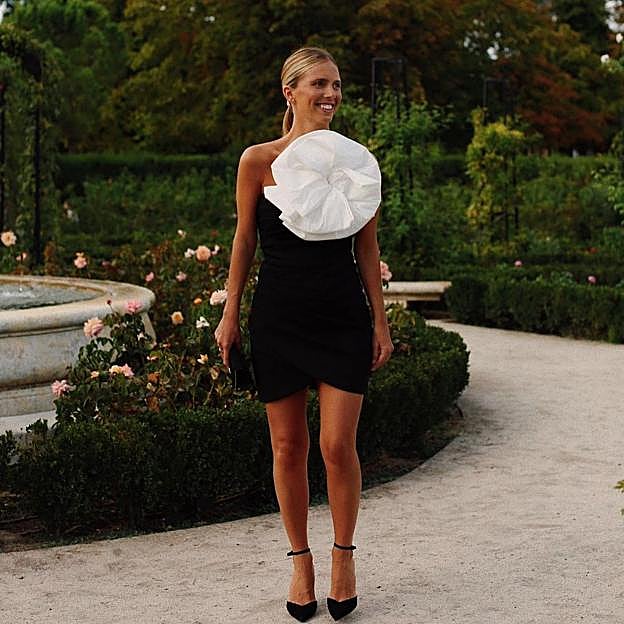 Lucía Bárcena con un vestido de Borow.