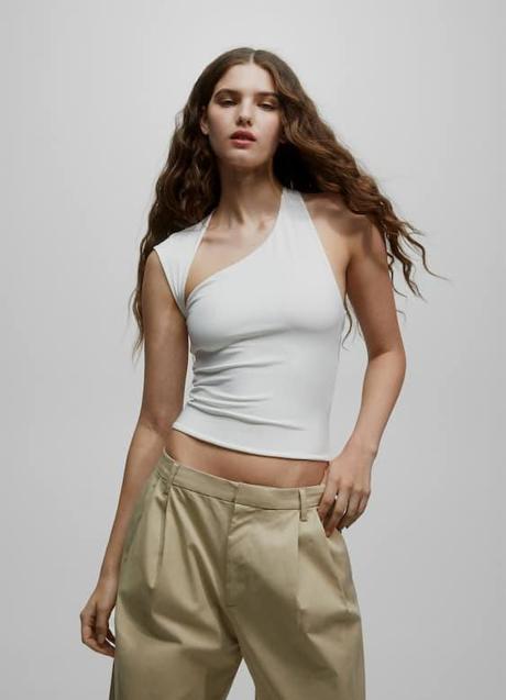 Imagen - Camiseta con abertura asimétrica