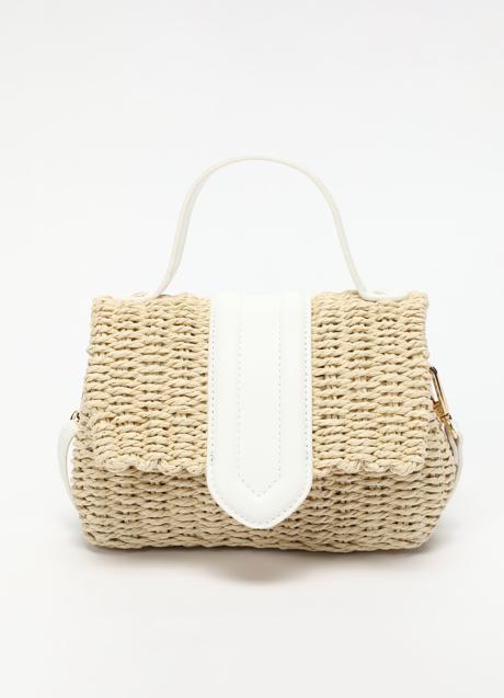 Imagen - Bolso-rafia con asa en blanco de Lefties. Foto: Lefties.