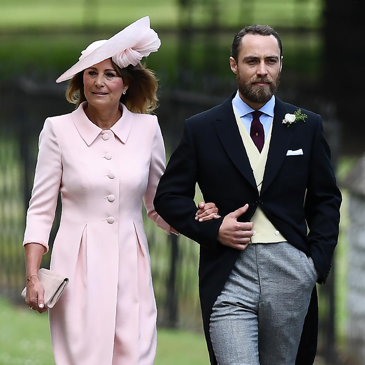 Carole Middleton con su hijo, James Middleton.