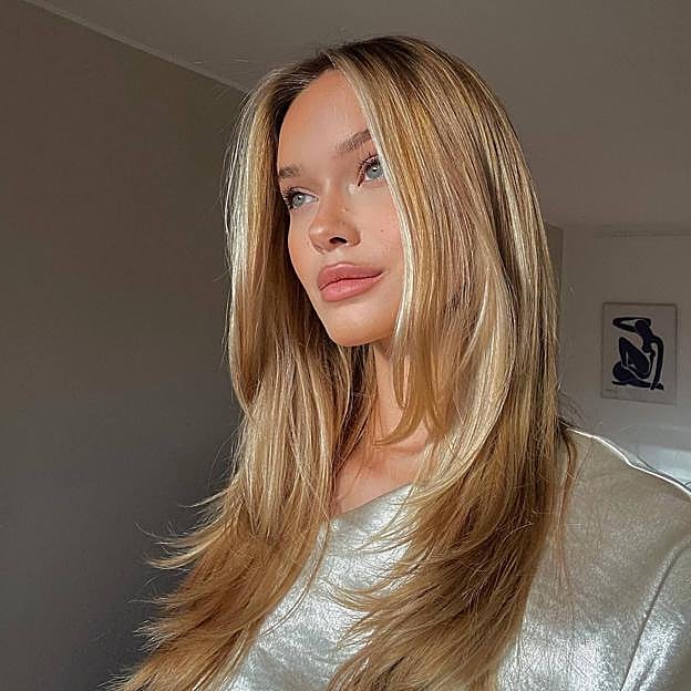 Presume de un rubio radiante con estos champús que intensifican, matizan y realzan el brillo con acabado de peluquería