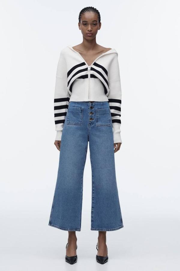 Vaqueros wide leg con tiro alto, perneras anchas ligeramente acampanadas y cropped y, bolsillos de parche, de Zara. Están disponibles por 29,95 euros.