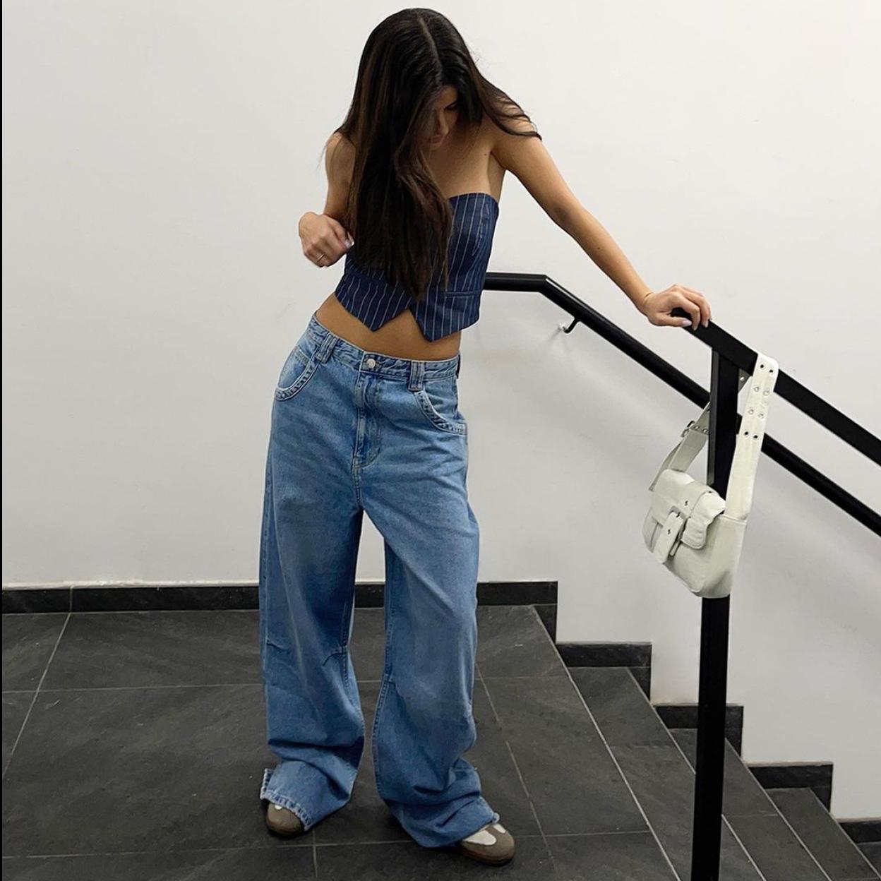 moda: El vaquero balloon de Bershka que es cómodo, sienta de maravilla y es perfecto para lucir con sandalias planas