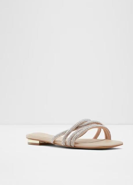 Imagen - Sandalia plana con strass en color nude de Aldo. Foto: El Corte Inglés.