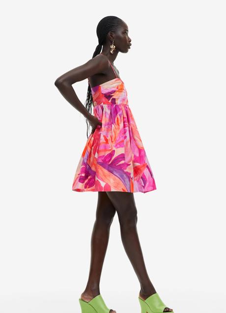 Imagen - Vestido con estampado de flores de H&M (29,99 euros)