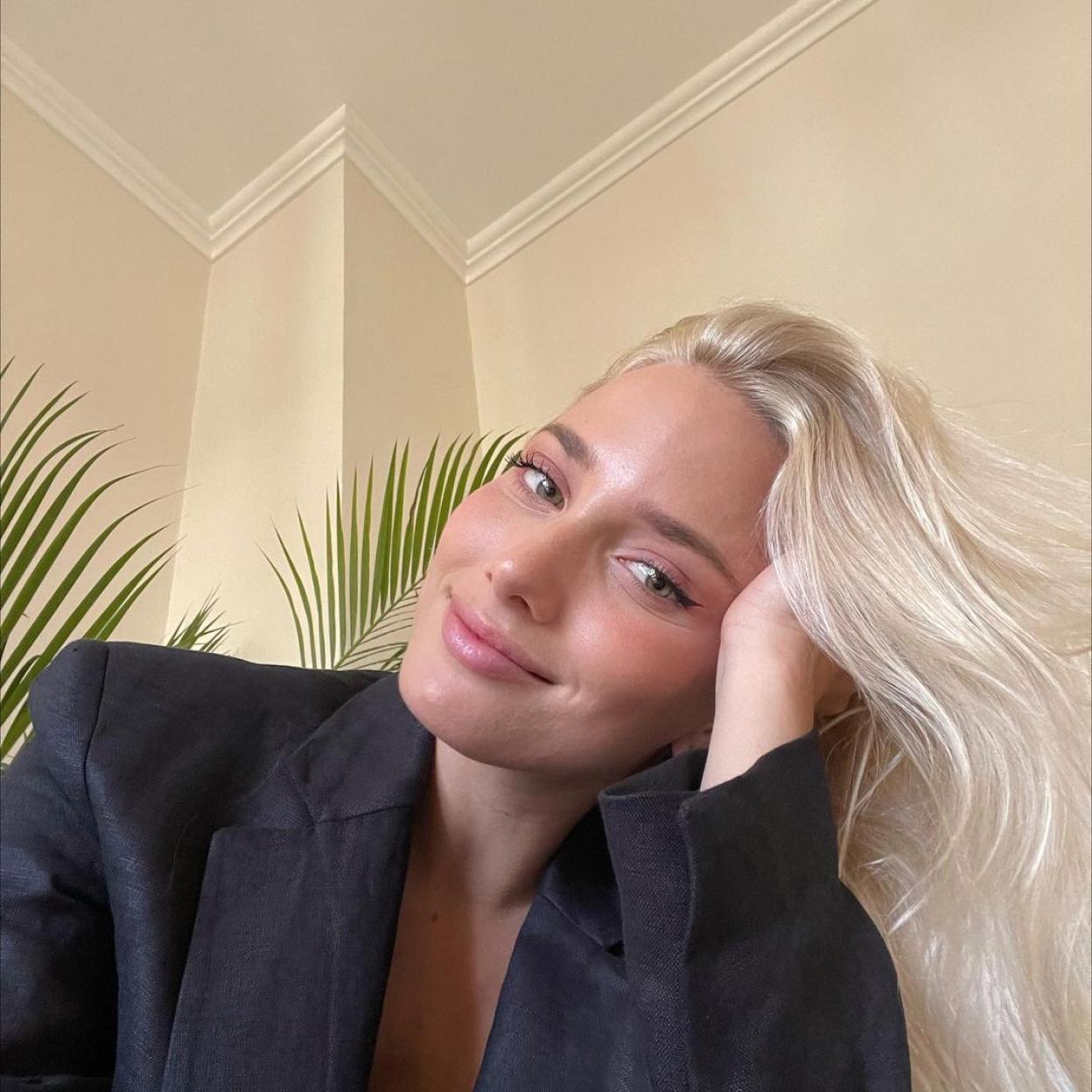 belleza: El body oil de Zara con efecto glow que deja la piel suave, bonita y con un toque de brillo ideal