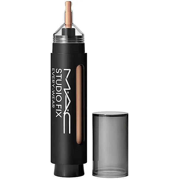 Studio Fix Every-Wear All Over Face Pen de MAC
