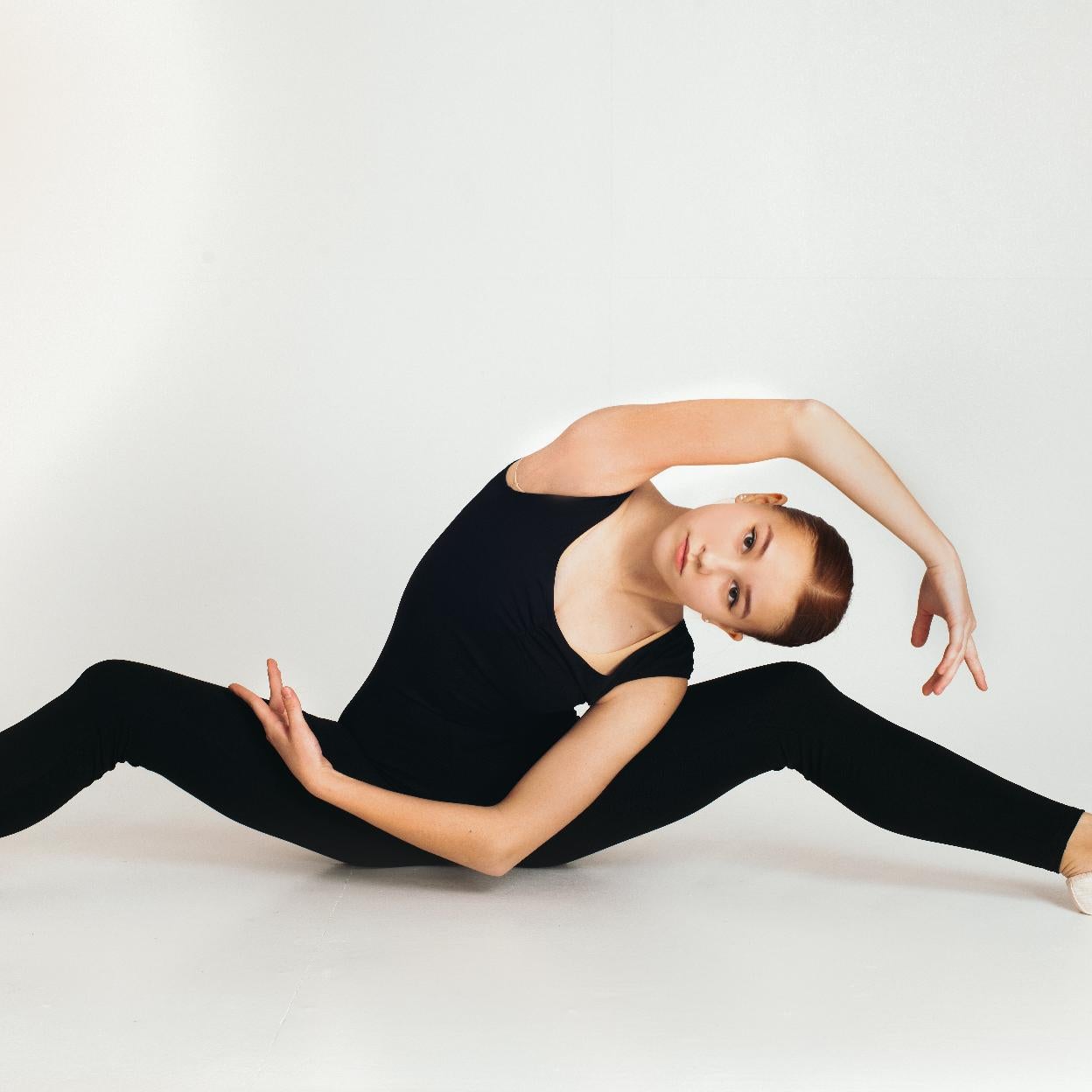 Mujer haciendo Pilates