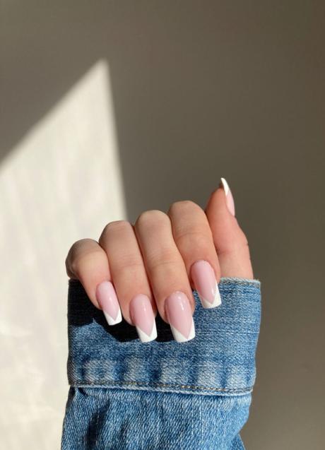 Imagen - Manicura italiana con acabado en francesa/PINTEREST