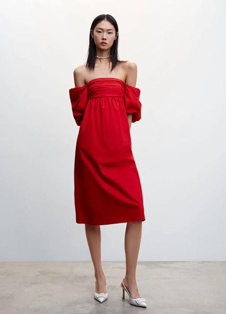 Imagen - Vestido midi rojo con escote palabra de honor