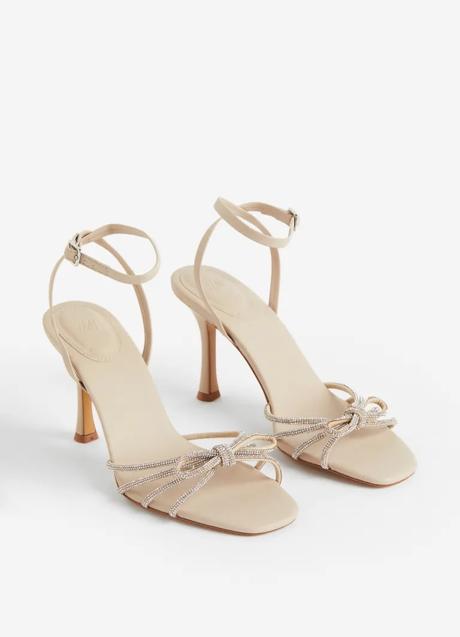 Imagen - Sandalias con lazo de H&M (44,99 euros)