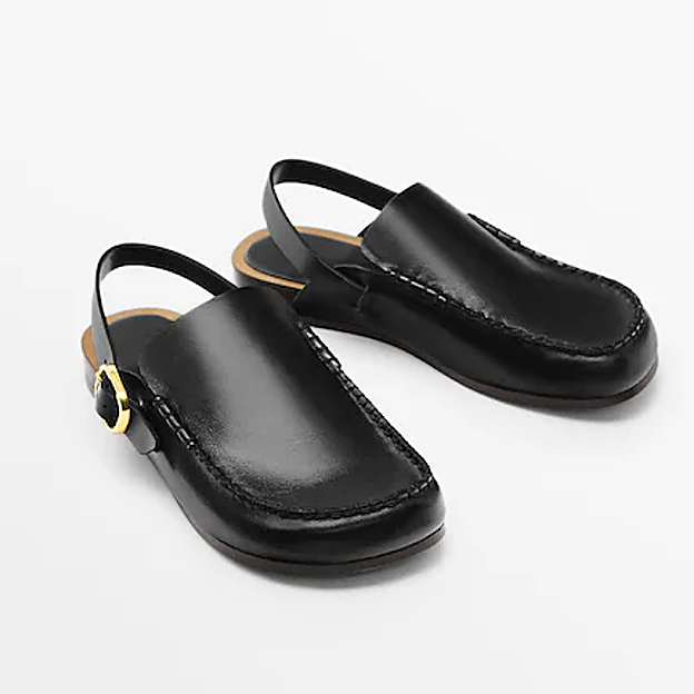 Los zuecos tipo mocasión de Massimo Dutti.