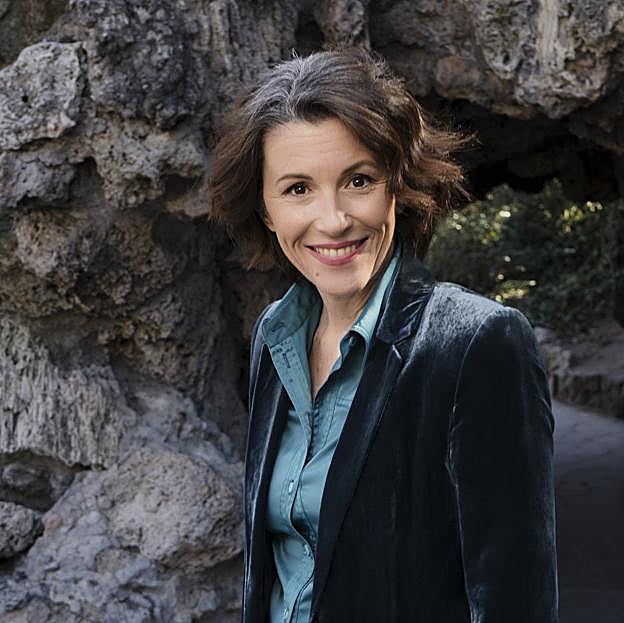 Actriz y periodista, Barilli se lanzó a la literatura tras escribir con su padre «Pacto de Sangre».. 