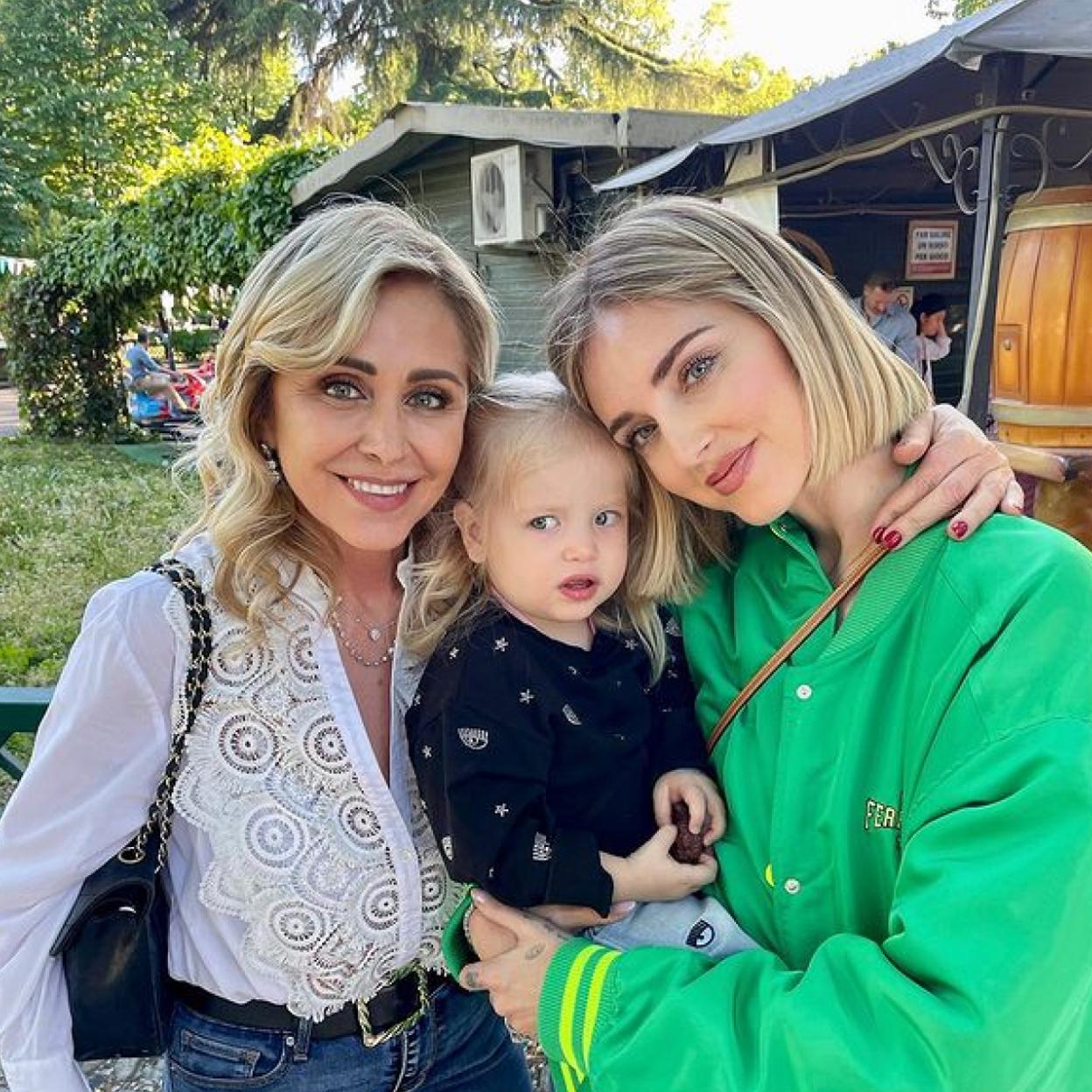 Tenemos los perfumes favoritos de las madres con los que dejarás huella allá donde vayas.