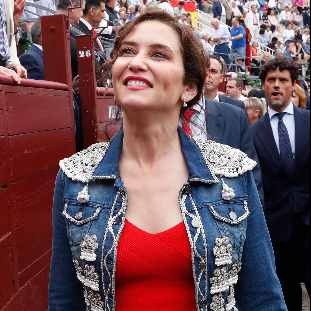 Isabel Díaz Ayuso en los toros.