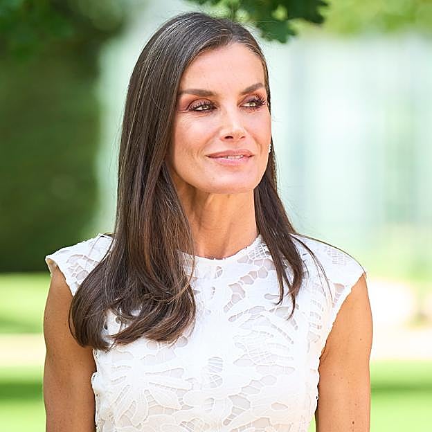 Vestido de Sfera y pendientes colombianos: la reina Letizia deslumbra en la visita de Estado del presidente de Colombia