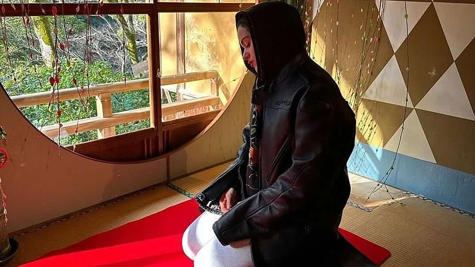 Rosalía, con cazadora de Courrèges.