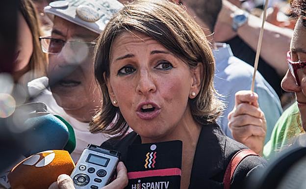 Yolanda Díaz, en una manifestación contra la bajada de las pensiones celebrada en 2018. 