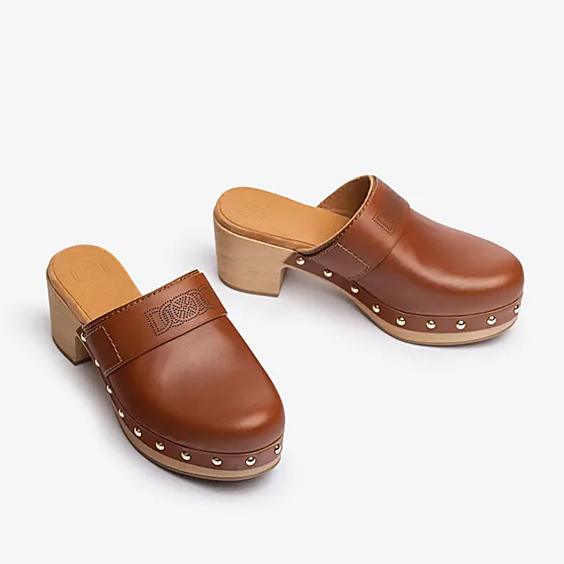 Loa zuecos de Unisa.