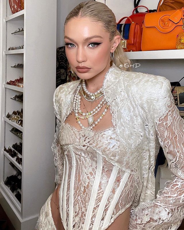 Cómo quitar bolsas y ojeras de forma definitiva: trucos de experto y los tres mejores contornos de ojos