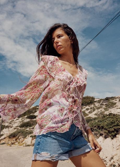 Imagen - Blusa estampada de Zara (29,95 euros)