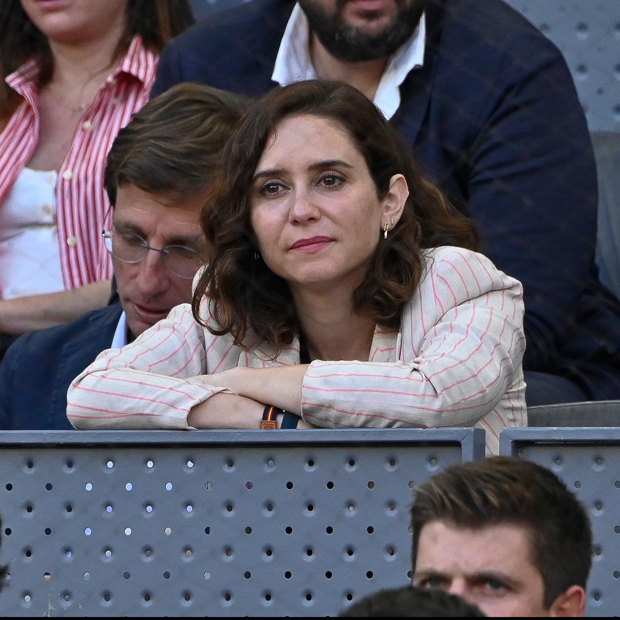 Isabel Díaz Ayuso viendo el tenis en el Mutua Madrid Open.