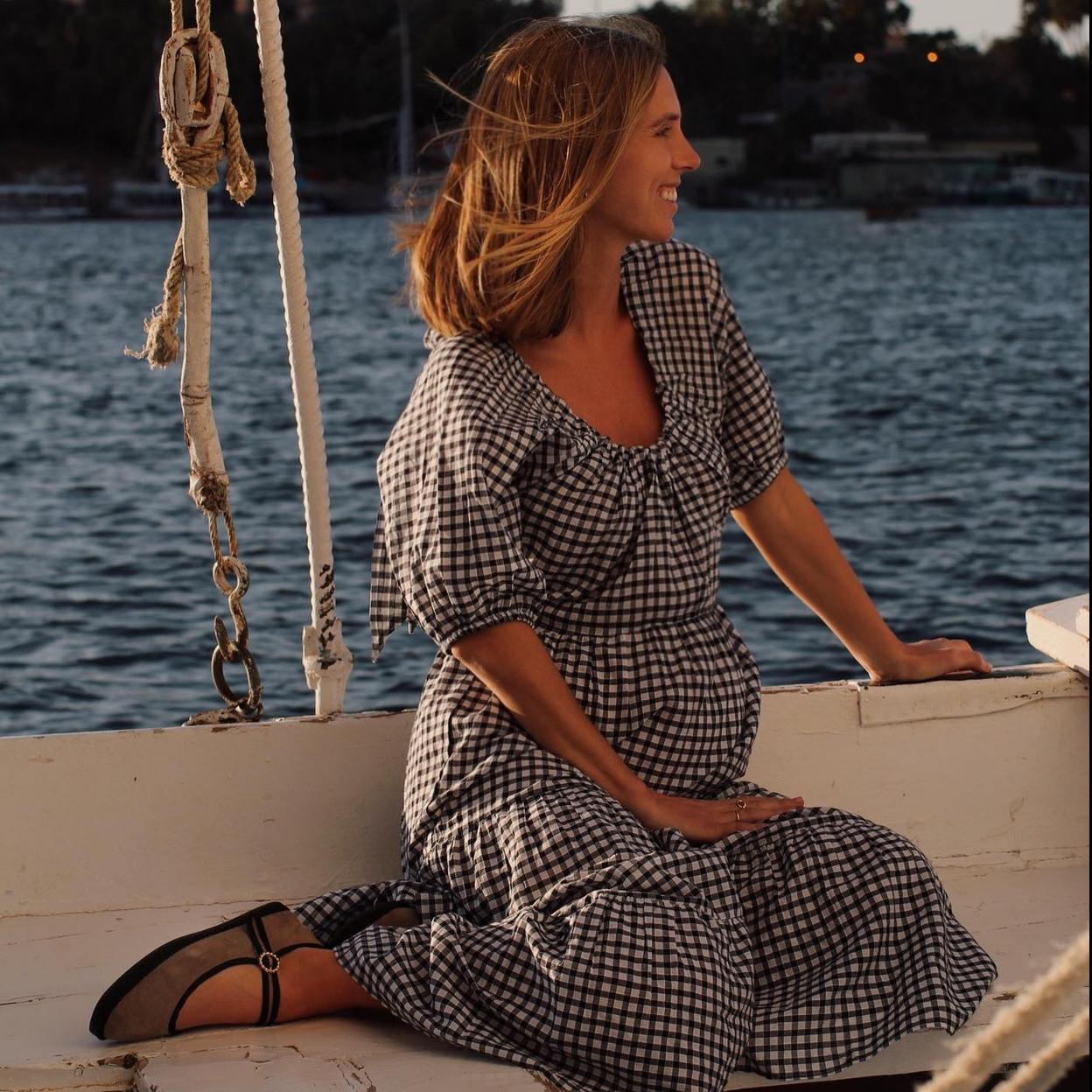 La influencer Lucía Bárcena con unas merceditas.