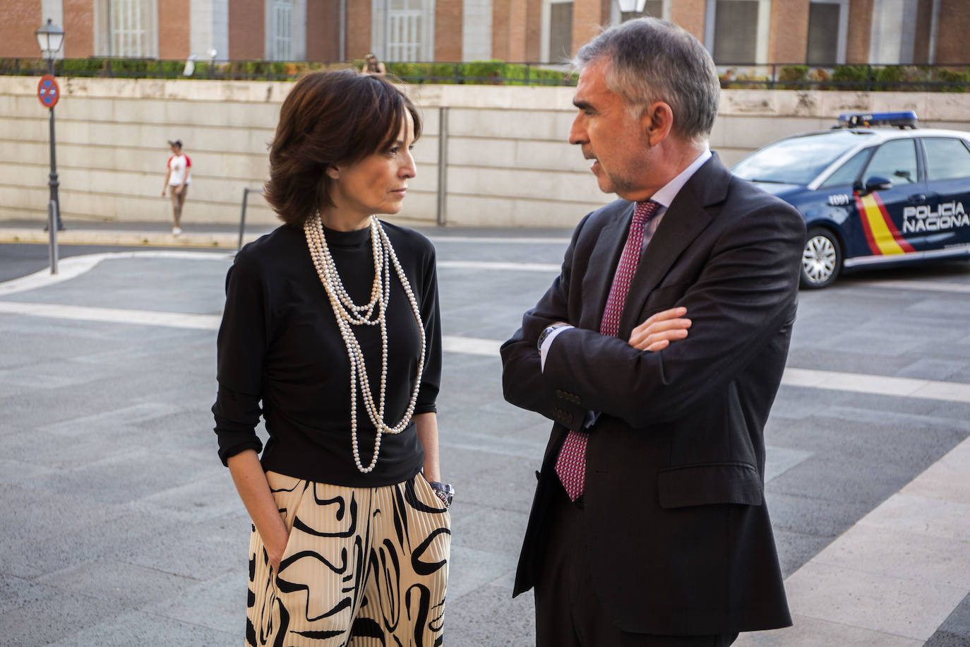 Paloma Bravo, directora de Comunicación y Relaciones Institucionales de Vocento; e Iñaki Arechabaleta, presidente de Taller de Editores.