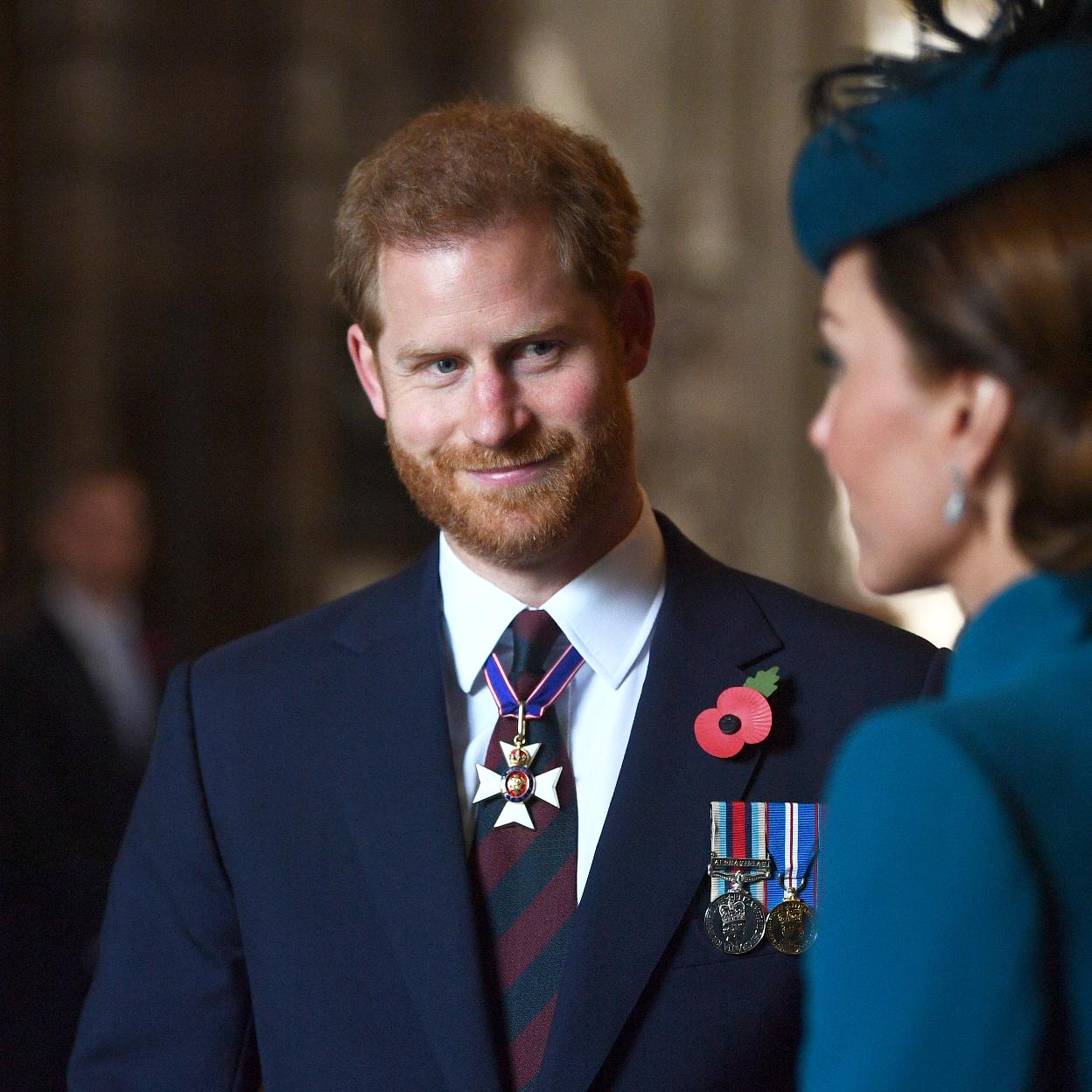 El príncipe Harry destapó en las sesiones de escritura de sus memorias sus más íntimos complejos de inferioridad. 