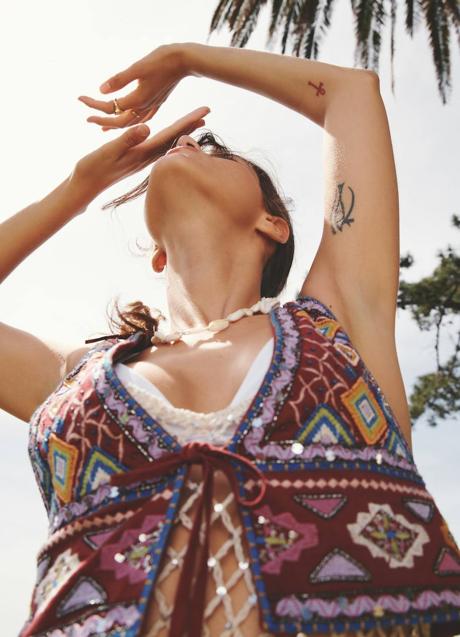 Imagen - Chaleco con abalorios y bordados multicolor