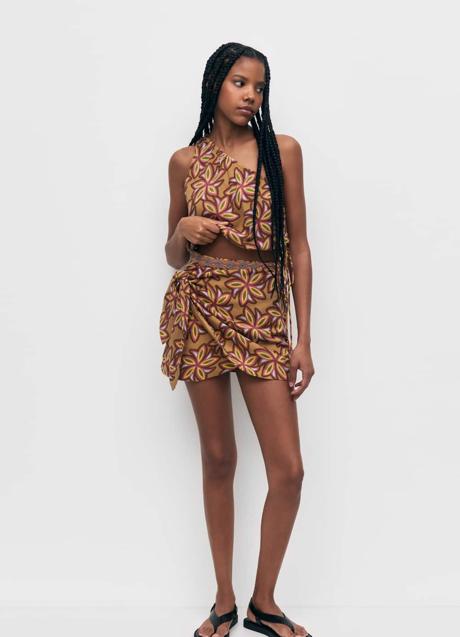 Imagen - Minifalda pareo de Pull&Bear, 15,99 euros.