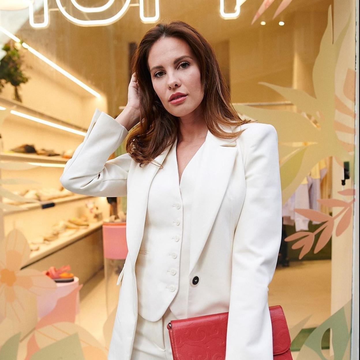 Jessica Bueno tiene todas las claves de estilo que necesitas para refrescar tu armario de verano. 