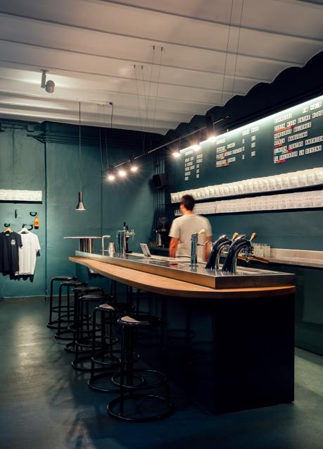 Imagen - Interior de uno de los locales de Nomad Coffee en Barcelona. / Enric Badrinas