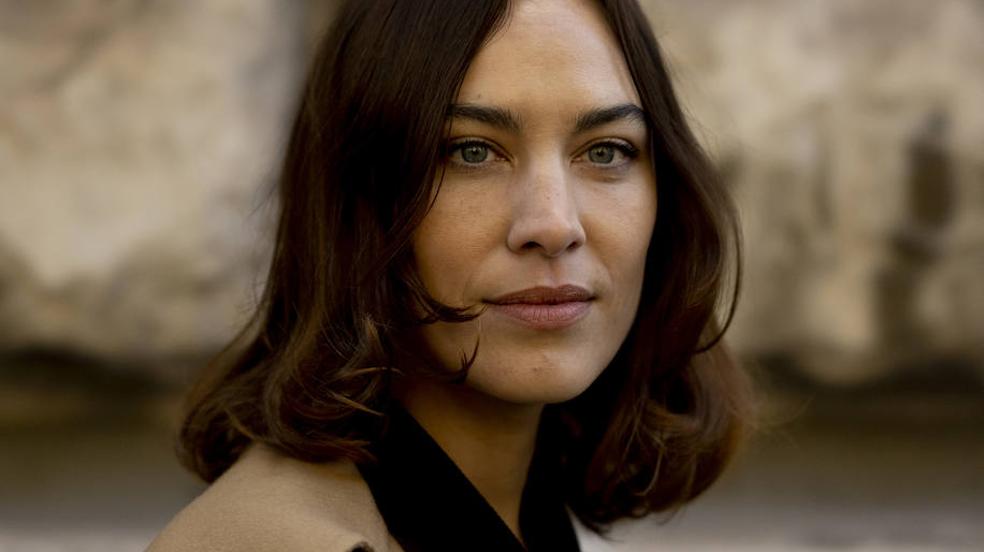 Alexa Chung con corte de pelo de media melena