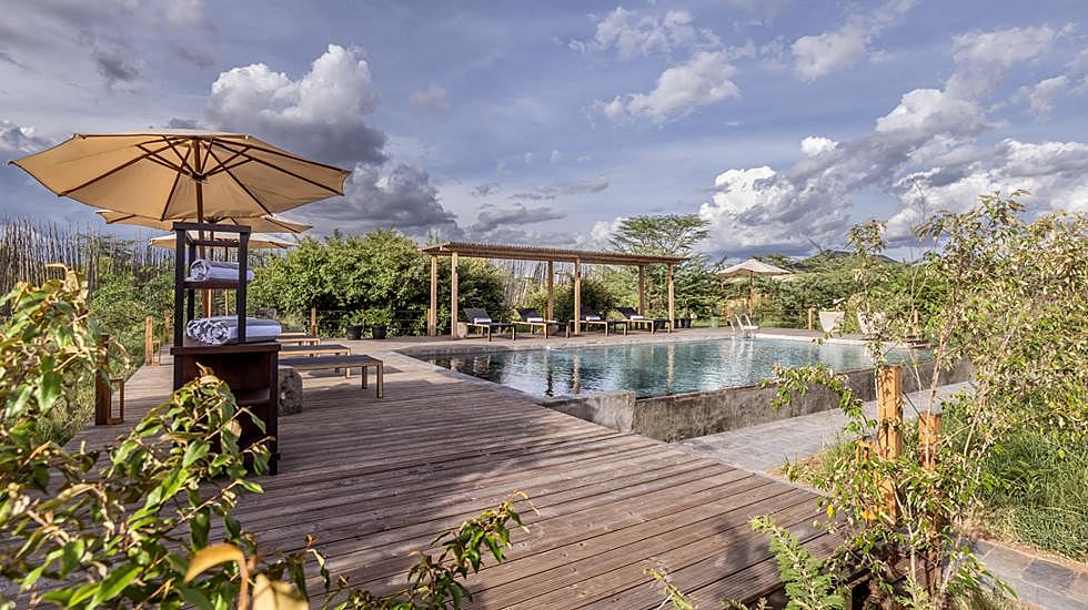 Piscina de JW Marriott Masai Mara Lodge.