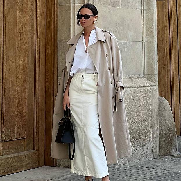 Faldas vaqueras blancas: la tendencia elegante y ponible que sustituirá a los vaqueros este verano