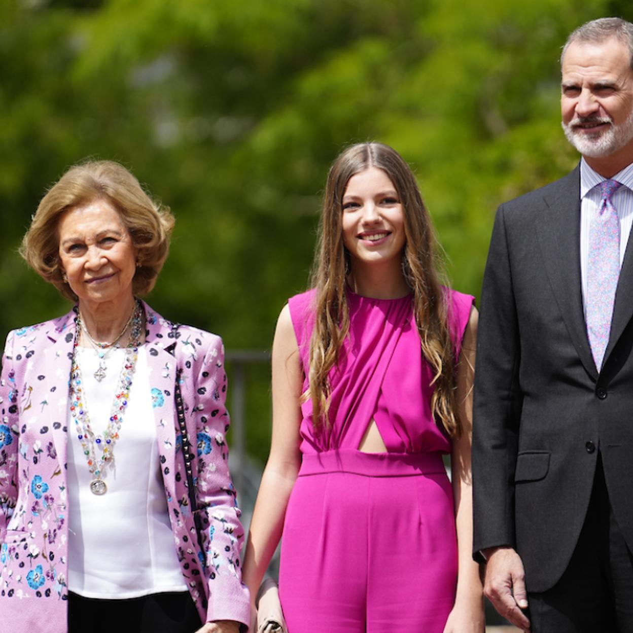Sofía de Grecia en la confirmación de su nieta la infanta Sofía y el rey Felipe VI. 